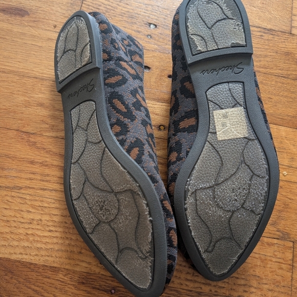 Sketchers,  Leopard Print Fabric Flats - Picture 5 of 7